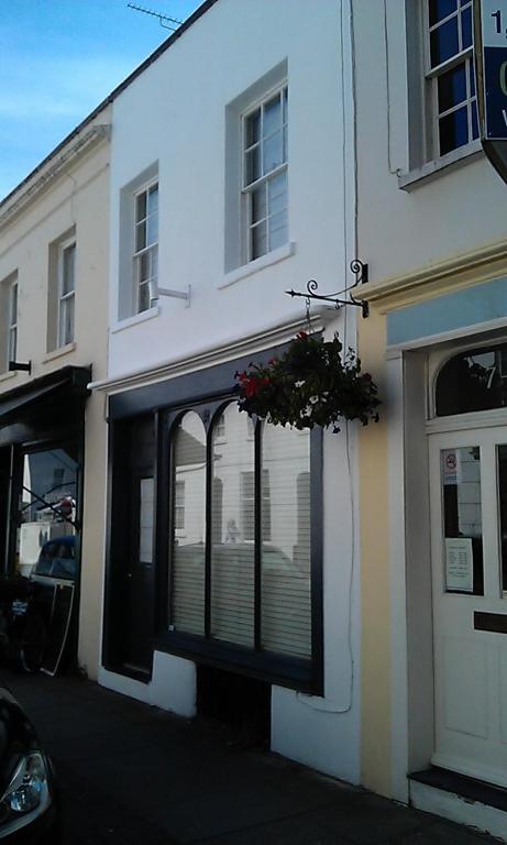 6 Suffolk Parade Hotell Cheltenham Exteriör bild